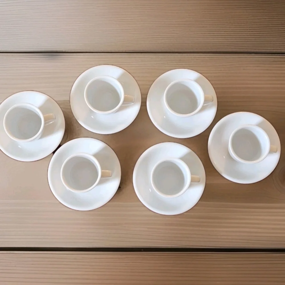 Vintage Williams Sonoma White Cups & Saucers – Set of 6 – Pantry Essentials Mark